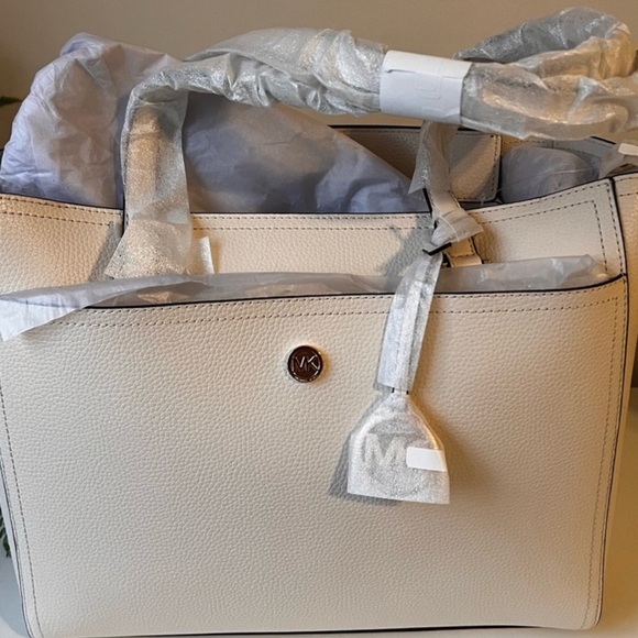 $548. 3 pcs Michael Kors Large Pebbled Leather 3-in-1 - Picture 9 of 11